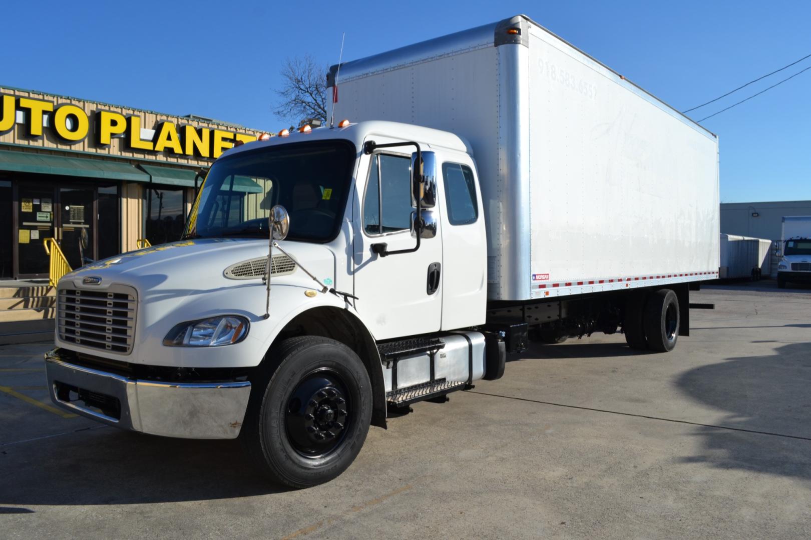 2017 WHITE /BLACK FREIGHTLINER M2-106 with an CUMMINS ISB 6.7L 260HP engine, ALLISON 2500RDS AUTOMATIC transmission, located at 9172 North Fwy, Houston, TX, 77037, (713) 910-6868, 29.887470, -95.411903 - Photo#0